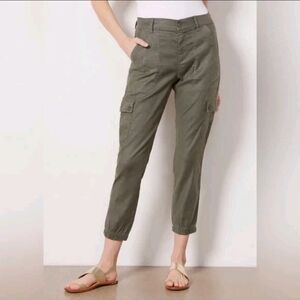 Evereve Tessa Olive Green Linen Blend Cargo Utility Jogger Crop Pants